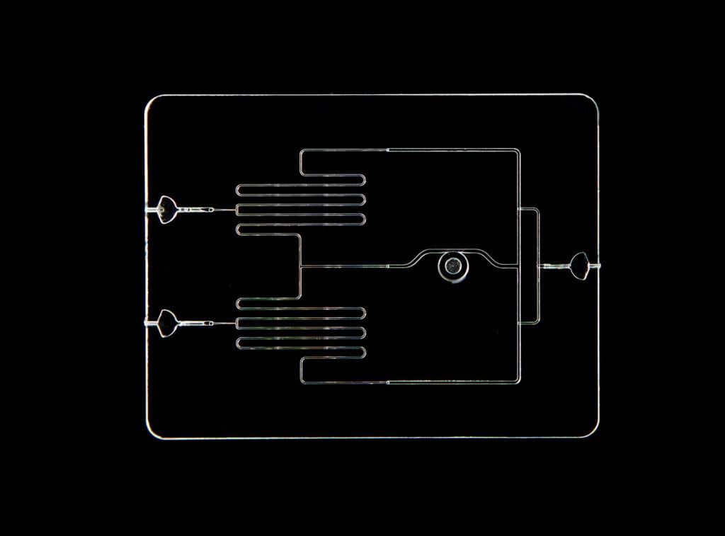 glass microfluidic device